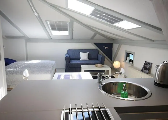 Warnemuende Klippe 38559 In Der Rostocker Str *